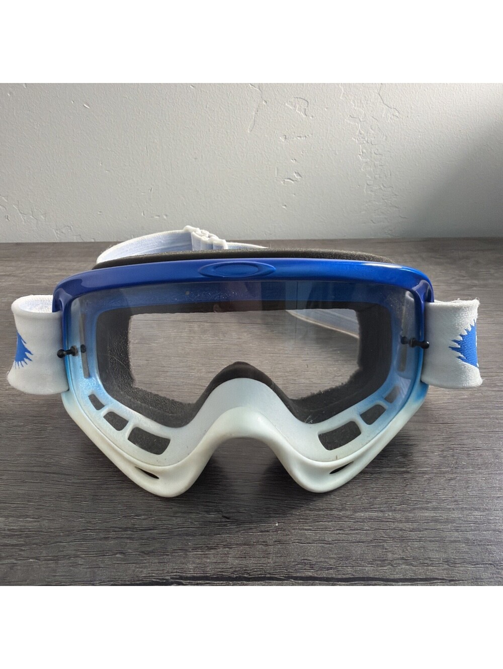Vintage Oakley O-Frames Ski Goggles Blue/ White